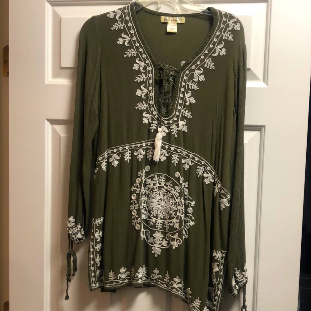 Lucky & Coco tunic top